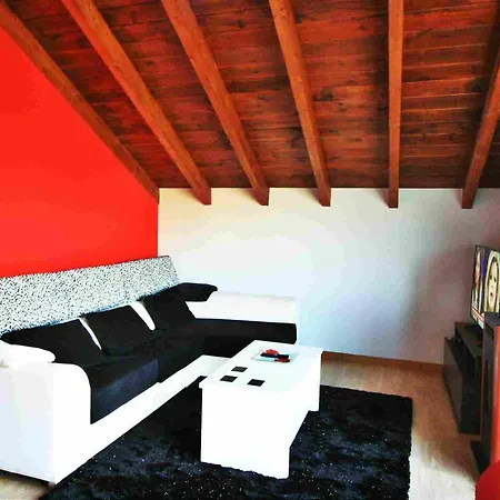 Casa Encarna Alfoz *